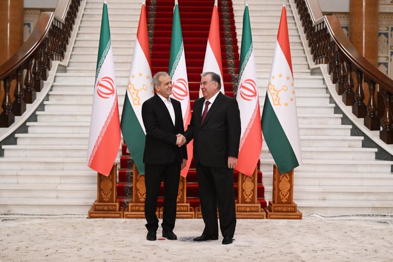 Welcoming Ceremony of the President of the Islamic Republic of Iran Masoud Pezeshkian at the Palace of the Nation