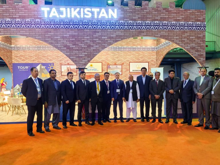 МУАРРИФИИ ИМКОНИЯТҲОИ САЙЁҲИИ ТОҶИКИСТОН ДАР НАМОИШГОҲИ “PAKISTAN TRAVEL MART 2025”