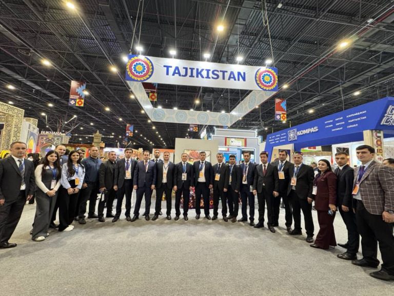 Иштироки намояндагони соҳаи сайёҳии мамлакат дар намоишгоҳи байналмилалии ” ТУРИЗМ ДАР ШОҲРОҲИ АБРЕШИМ- 2025″